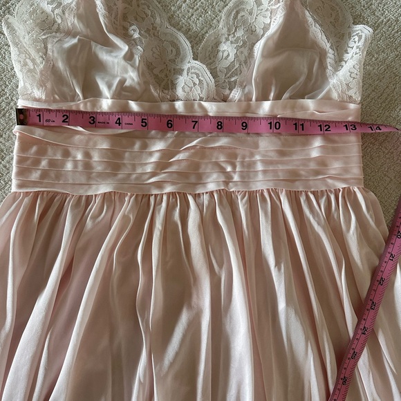 Vintage pale pink nightgown - Picture 4 of 5